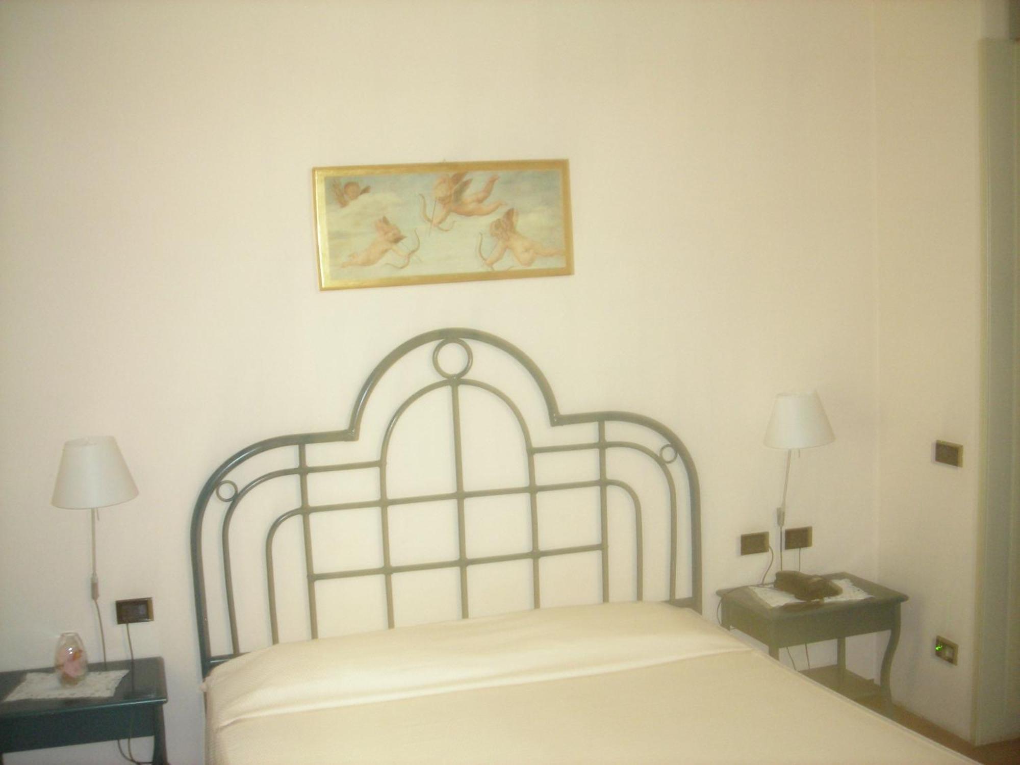 Montegrosso dʼAsti Locanda Del Boscogrande חדר תמונה